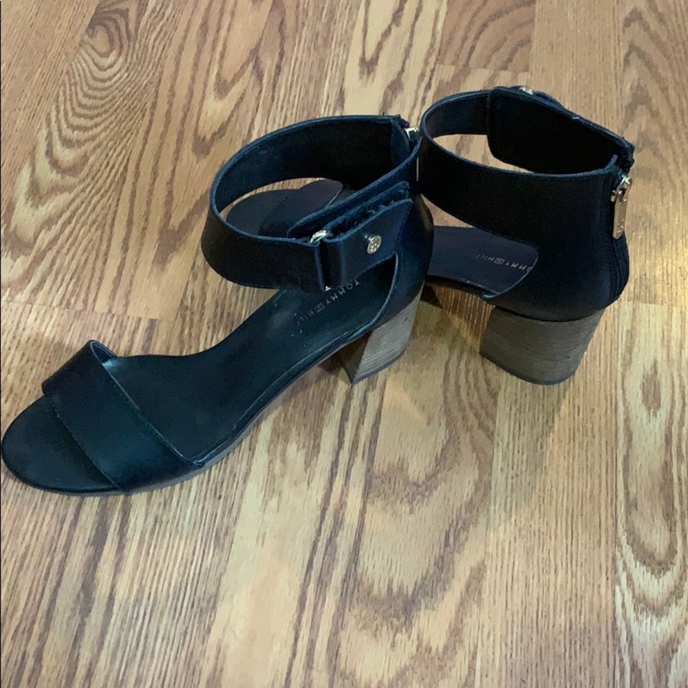 Tommy Hilfiger black sandals